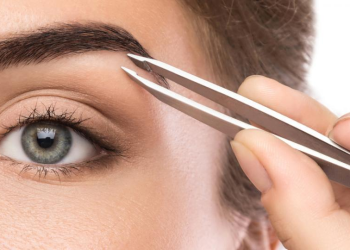 Top 3 Best Eyebrow Tweezers for Flawless Brows