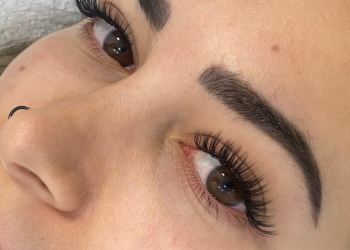 Elevating Beauty in Sydney: The Rise of Eyebrow Tinting